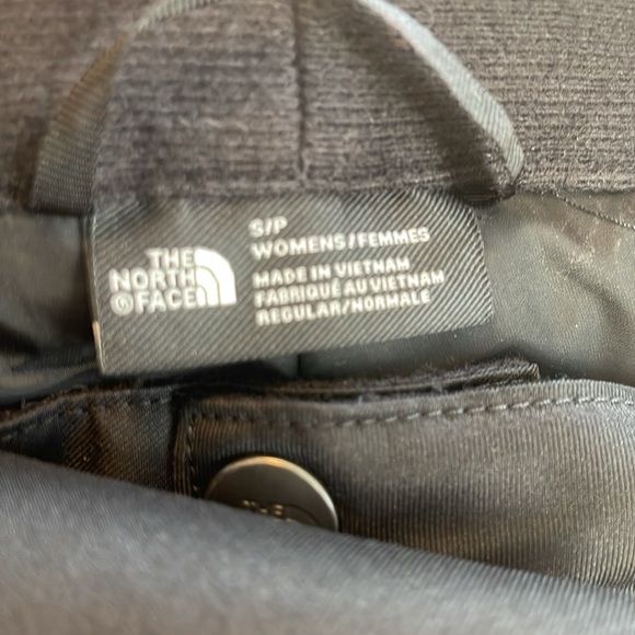 Worn twice, EUC. Insulated snow pants - Picture 2 of 3